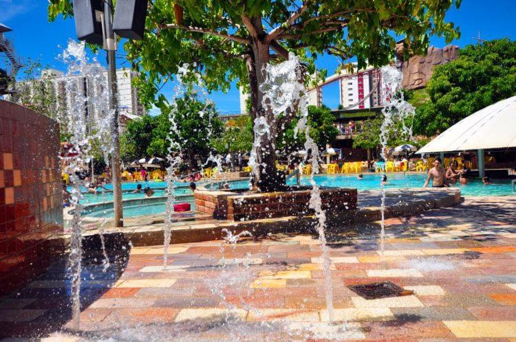 Piazza Acqua Park Caldas Novas Exterior foto